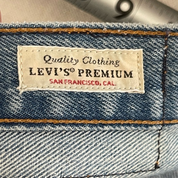 Womens Blue Levi’s  Distressed Jeans 501 - Picture 7 of 9